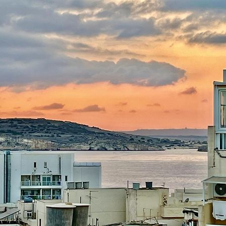 Spacious 2Br Penthouse With A Large Front-Terrace - Close To Bugibba Perched Beach セント・ポールズ・ベイ エクステリア 写真