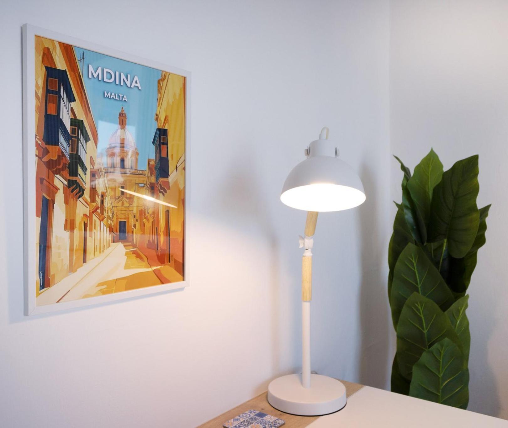 Spacious 2Br Penthouse With A Large Front-Terrace - Close To Bugibba Perched Beach セント・ポールズ・ベイ エクステリア 写真
