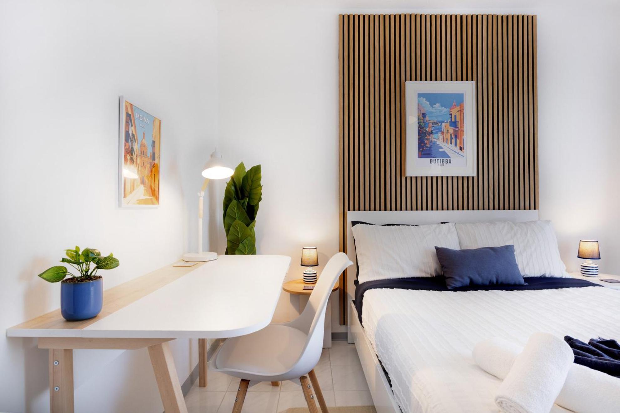 Spacious 2Br Penthouse With A Large Front-Terrace - Close To Bugibba Perched Beach セント・ポールズ・ベイ エクステリア 写真